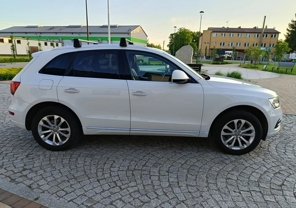 Audi Q5 cena 78900 przebieg: 160000, rok produkcji 2016 z Cybinka małe 67